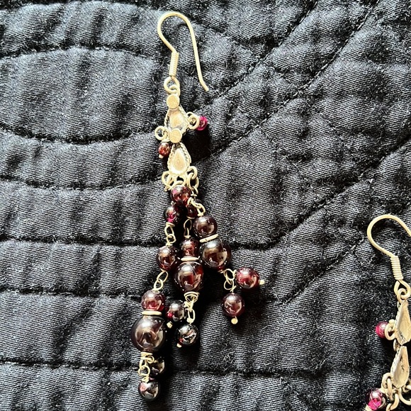Handmade earrings with natural red stones - Picture 2 of 3